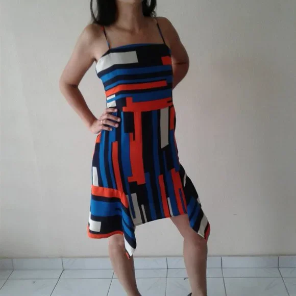 CONTEMPORARY DRESS|GEOMETRIC A-LINE DRESS - Picture 2 of 5